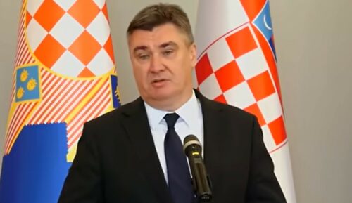 „PRŠTI PERJE“ NA SVE STRANE Milanović žestoko odgovorio Vučiću koji „šalje kupus“