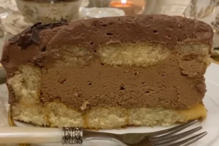 IZ KUHINJE NAŠIH MAMA I BAKA Omiljena, čuvena Markiza torta: Čokoladna, pahuljasta, lagana