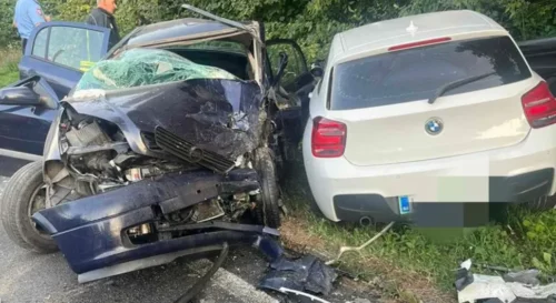 Teška saobraćajka na putu Banjaluka-Prijedor, više osoba povrijeđeno