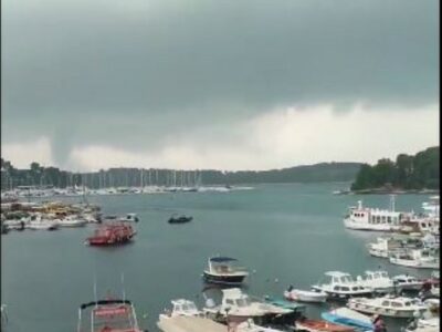 MEGAPIJAVICA POGODILA ISTRU Nevrijeme stiglo u Hrvatsku, u Italiji na snazi crveni meteoalarm (VIDEO, FOTO)