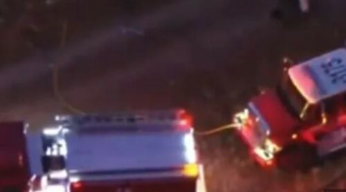 ŽIVOT IZGUBILE TRI OSOBE Helikopteri se sudarili dok su gasili požar (VIDEO)