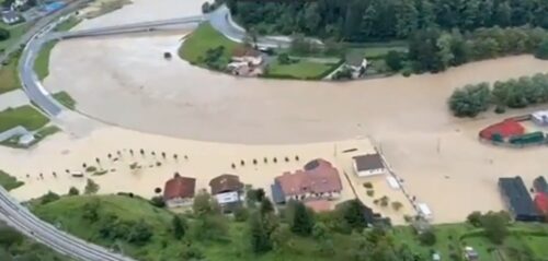 Oglasio se premijer Slovenije: Evo koliko iznosi šteta od poplava