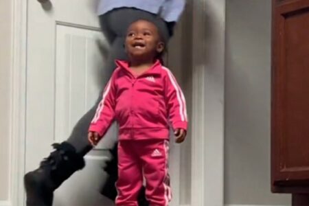 Mama podijelila trik pomoću kojeg prekida djetetov izliv bijesa (VIDEO)