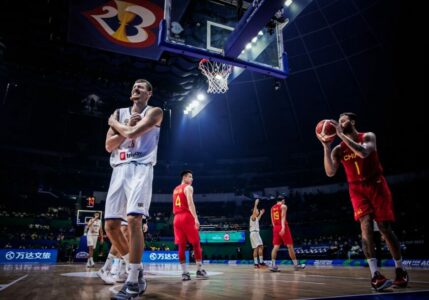 Košarkaši Galatasaraja stigli u Banjaluku (VIDEO)