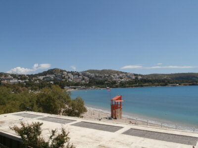 VRTOGLAVE CIFRE Evo koliko košta ležaljka na jednoj Grčkoj plaži