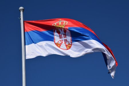 ZASTAVA SRBIJE KROZ ISTORIJU Kako su izgledale prve zastave srpskih srednjovijekovnih vladara?
