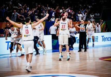 VUČIĆ ČESTITAO „ORLOVIMA“ Svaka čast, momci! Srećno u finalu i osvojite zlato za Srbiju!