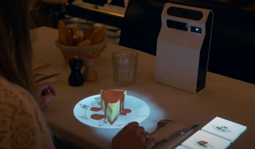MENI BUDUĆNOSTI Na stolu u restoranu se projektuje 3D model hrane za goste (VIDEO)