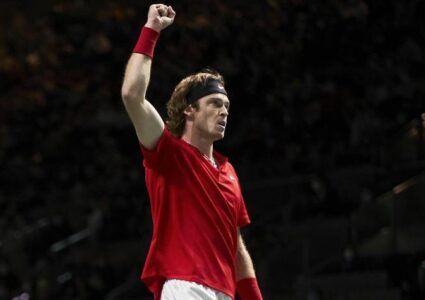 Rubljov preko „bugarskog Federera“ do finala Šangaja