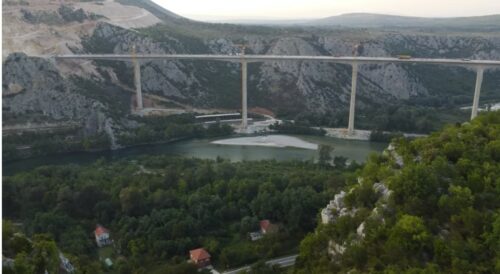 SAMO KOD NAS Najveći most u BiH pukao, niko ne zna kako da ga popravi