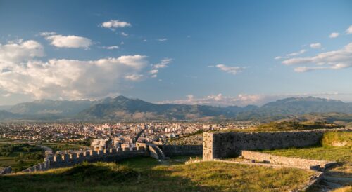 POSLJEDNJE SRPSKO SELO Decenijama bili nasilno albanizovani: Kako žive Srbi na sjeveru Albanije?