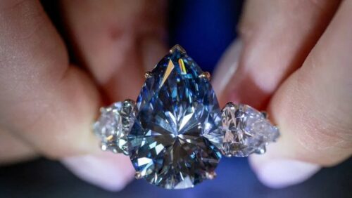 Prodaje se dijamant koji će možda postati najskuplji dragi kamen na svijetu (FOTO/VIDEO)