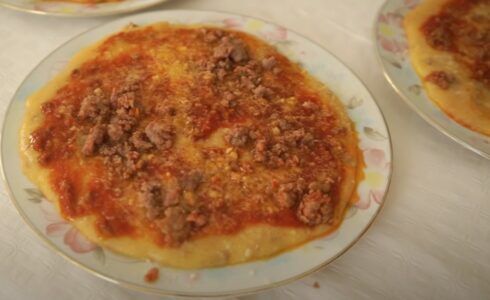 PALENTA SA MESOM I PARADAJZ SOSOM Starinsko jelo po receptu italijanske bake