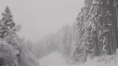 Na Kupresu palo 20 centimetara snijega, pogledajte idilične prizore (VIDEO)
