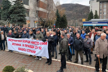 Protest u Zvorniku: Zaustaviti hapšenje bivših boraca VRS i policije