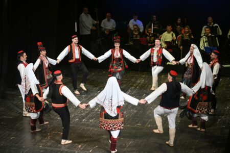 „75 godina koloveza“: ANIP „Veselin Masleša“ koncertom obilježio veliki jubilej