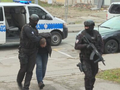 Advokat uhapšen u Banjaluci sproveden u Tužilaštvo