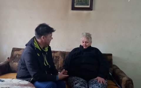 Tužna ispovijest bake Anice: Živim od 130 maraka penzije, nemam za šta hljeba kupiti (VIDEO)