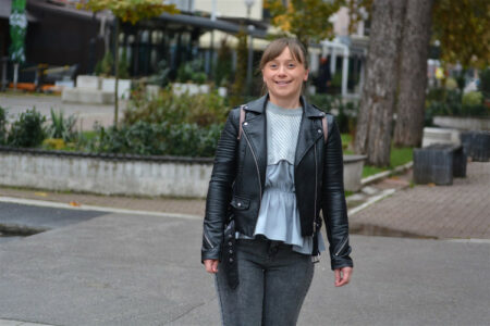 Mlada Nikolina iz Banjaluke izabrana za volontera godine u Srpskoj (FOTO)
