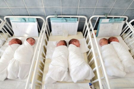 ČESTITKE PONOSNIM RODITELJIMA Republika Srpska bogatija za 25 beba
