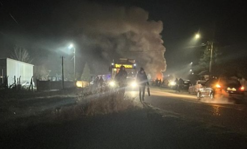 Poginule dvije osobe u teškoj nesreći kod Šapca: Obilazio autobus, pa izazvao direktan sudar (FOTO)