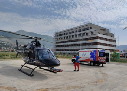 DVIJE INTERVENCIJE U JEDNOM DANU Trudnica (24) iz Trebinja helikopterom hitno prevezena u UKC RS, iz Bijeljine u Banjaluku transportovana žena (63)