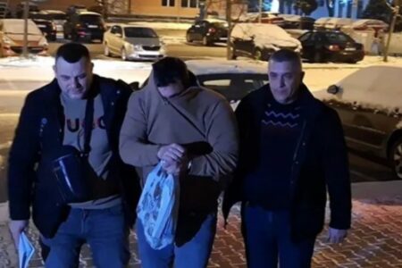 ISPALIO NEKOLIKO HITACA NA KOMŠIJU Stefanu Glaviću produžen pritvor još dva mjeseca