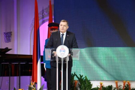 (FOTO) MI JESMO DRŽAVA, ŠTA GOD NEKO REKAO Milorad Dodik otvorio ceremoniju uručenja odlikovanja povodom rođendana Srpske