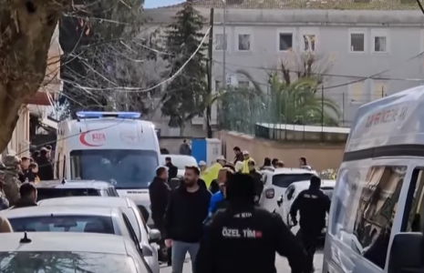 (UZNEMIRUJUĆI VIDEO) Objavljen snimak krvavog napada u crkvi u Istanbulu