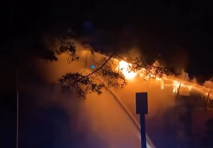 (VIDEO) EVAKUISANI PACIJENTI, MEĐU NJIMA I DJECA Požar u Specijalnoj bolnici na Zlatiboru, na terenu 50 vatrogasaca