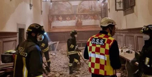 ŠEST OSOBA U TEŠKOM STANJU Mladenci i svatovi propali kroz pod, 35 ljudi završilo u bolnici (VIDEO)