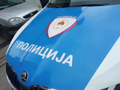 POLICIJA TRAGA ZA OSUMNJIČENIM Zapaljen automobil u Novom Gradu