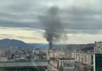 KULJA CRNI DIM Požar u Sarajevu, vatrogasci na terenu