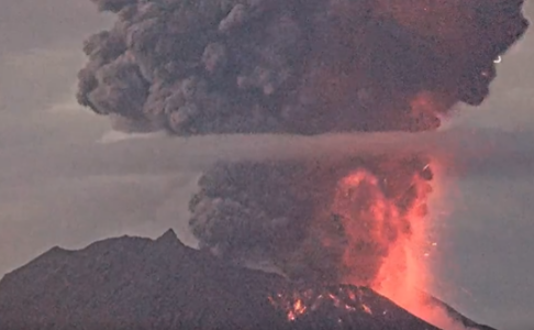 (VIDEO) DRAMA U JAPANU Eruptirao vulkan, kulja crni dim