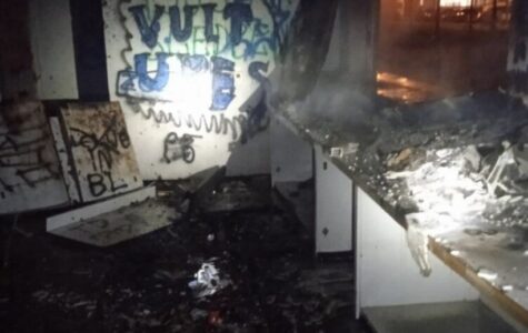 (FOTO) DJEČIJE IGRALIŠTE PRETVORENO U LEGLO NARKOMANA Vatrogasci ponovo intervenisali zbog požara kod „Akvane“