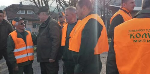 VIŠKOVIĆ U HAJCI NA VUKA Premijer Srpske sa oko 400 lovaca u pohodu na opasnu zvijer