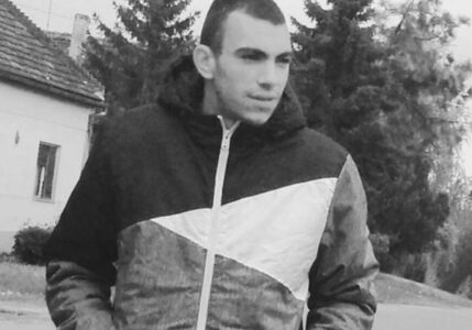 BIO ZALJUBLJENIK U MOTORE Ovo je Dušan (27) koji je poginuo u stravičnoj saobraćajnoj nesreći