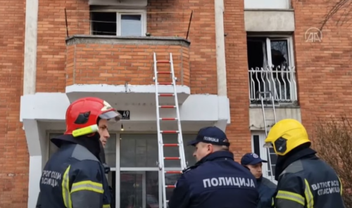 HOROR U CENTRU ZAGREBA Vatrogasci morali dizati tramvaj nakon što je mladić pao na šine