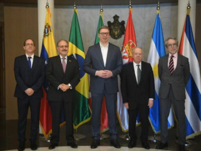 (FOTO) POZNATO O ČEMU SU RAZGOVARALI Vučić se sastao sa ambasadorima južnoameričkih zemalja