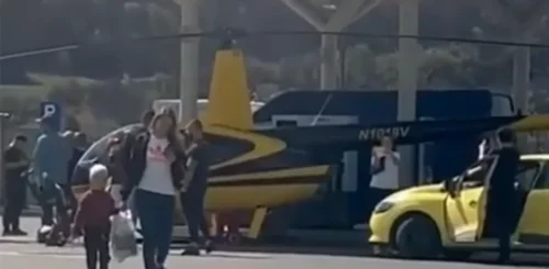 (VIDEO) PROLAZNICI U ŠOKU Helikopterom sletio na pumpu – nestalo mu goriva