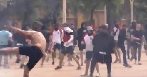 (VIDEO) INTERVENISALA I POLICIJA Praznik fudbala u Sevilji se pretvorio u horor, huligani napravili totalni haos