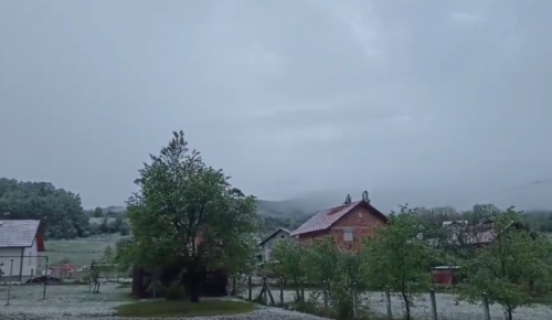 (FOTO/VIDEO) ZIMSKA IDILA U APRILU Sela kod Novog Grada bez struje, zablijelilo se i na Manjači