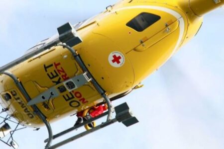 UŽAS U AUSTRIJI Dječak iz BiH pao pod traktor, helikopterom prebačen u bolnicu