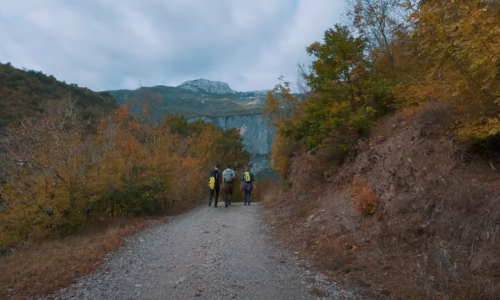 PRIJATELJ POKUŠAO DA GA REANIMIRA Stradao Srbin na planinarenju u Crnoj Gori